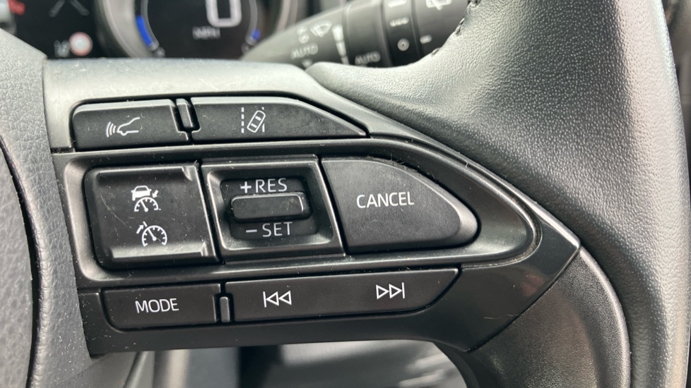 Toyota Yaris Cross 1.5 Hybrid Icon 5dr CVT Hybrid Estate - Image 39