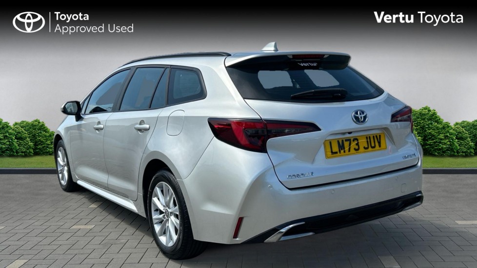 Toyota Corolla 1.8 Hybrid Icon 5dr CVT Hybrid Estate - Image 4