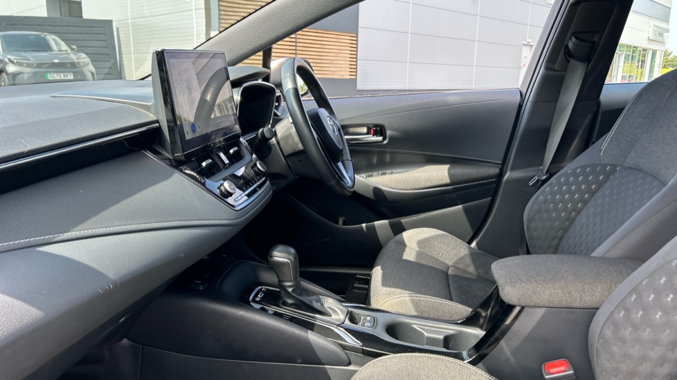 Toyota Corolla 1.8 Hybrid Icon 5dr CVT Hybrid Estate - Image 5