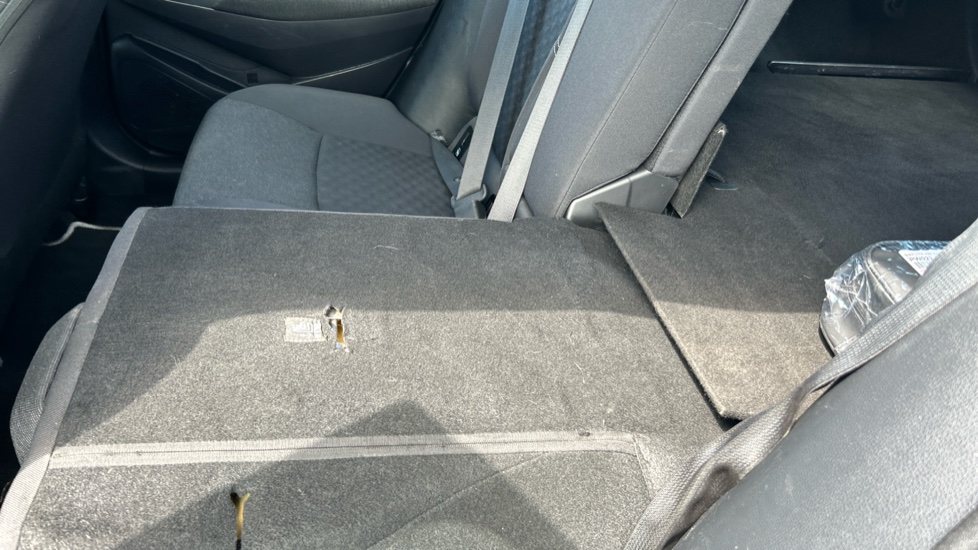 Toyota Corolla 1.8 Hybrid Icon 5dr CVT Hybrid Estate - Image 18