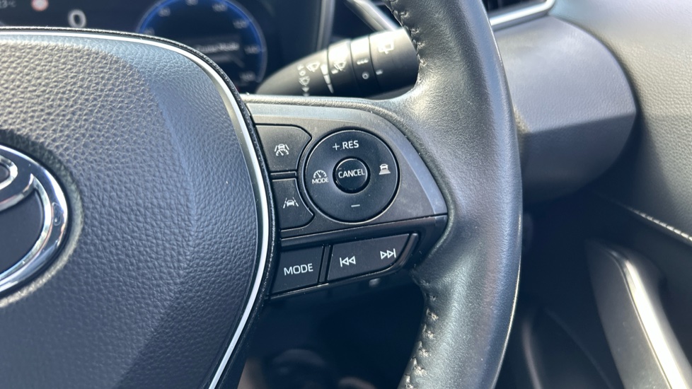 Toyota Corolla 1.8 Hybrid Icon 5dr CVT Hybrid Estate - Image 29