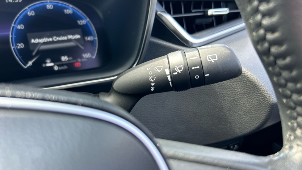 Toyota Corolla 1.8 Hybrid Icon 5dr CVT Hybrid Estate - Image 32