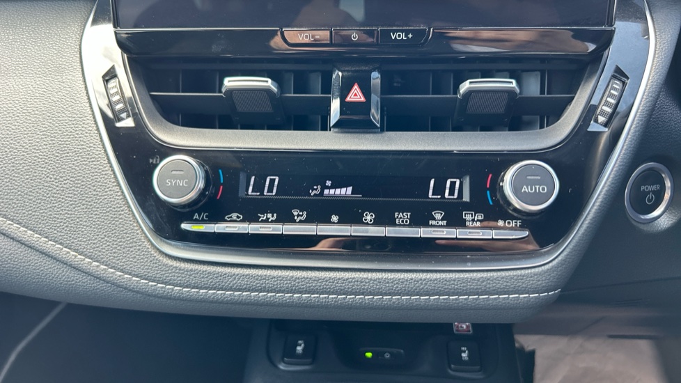Toyota Corolla 1.8 Hybrid Icon 5dr CVT Hybrid Estate - Image 33