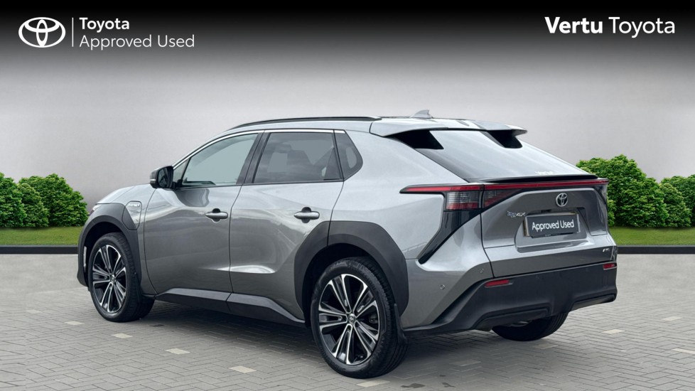 Toyota bZ4X 160kW Premiere Edition 71.4kWh 5dr Auto AWD Electric Hatchback - Image 4