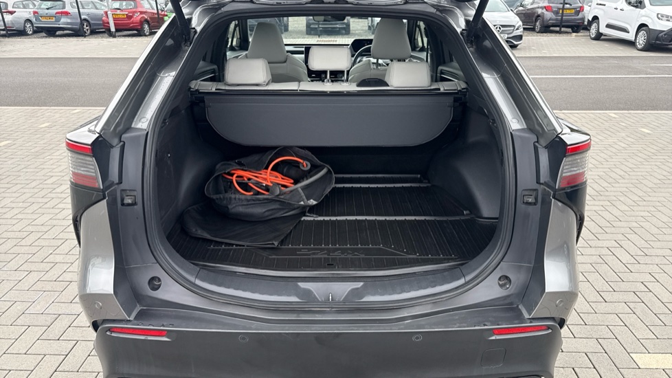 Toyota bZ4X 160kW Premiere Edition 71.4kWh 5dr Auto AWD Electric Hatchback - Image 13