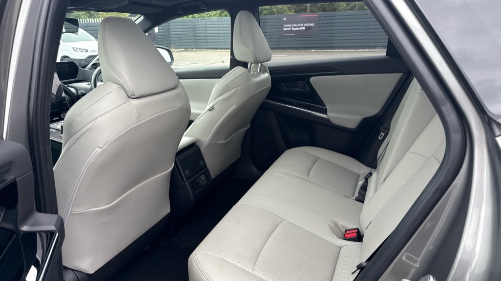 Toyota bZ4X 160kW Premiere Edition 71.4kWh 5dr Auto AWD Electric Hatchback - Image 15