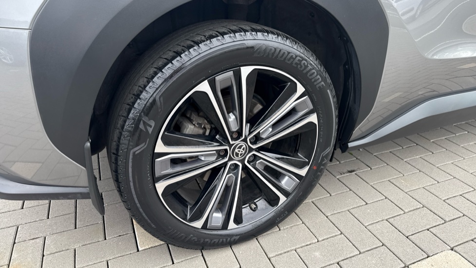 Toyota bZ4X 160kW Premiere Edition 71.4kWh 5dr Auto AWD Electric Hatchback - Image 47