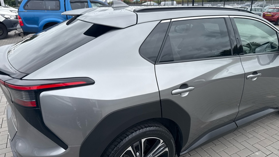 Toyota bZ4X 160kW Premiere Edition 71.4kWh 5dr Auto AWD Electric Hatchback - Image 48