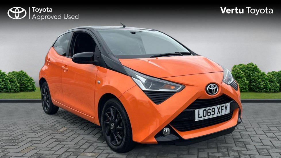 Toyota Aygo 1.0 VVT-i X-Cite 5 5dr x-shift Petrol Hatchback - Image 1