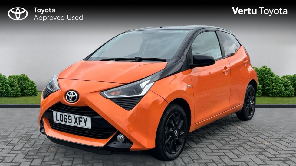 Toyota Aygo 1.0 VVT-i X-Cite 5 5dr x-shift Petrol Hatchback - Image 3