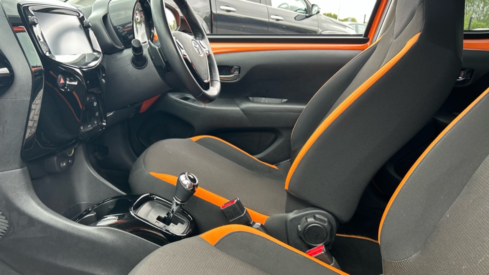 Toyota Aygo 1.0 VVT-i X-Cite 5 5dr x-shift Petrol Hatchback - Image 5