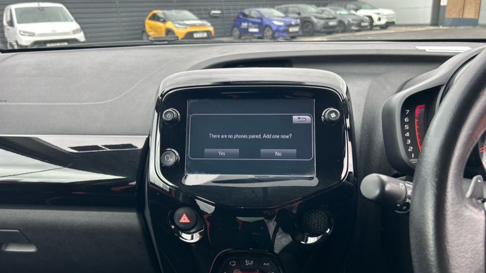 Toyota Aygo 1.0 VVT-i X-Cite 5 5dr x-shift Petrol Hatchback - Image 36