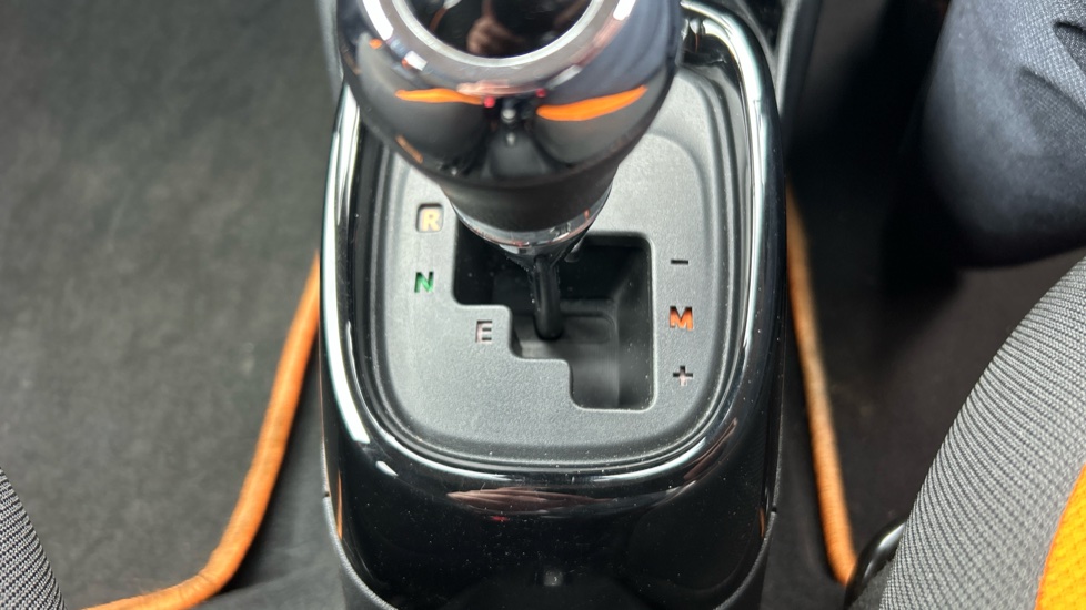 Toyota Aygo 1.0 VVT-i X-Cite 5 5dr x-shift Petrol Hatchback - Image 41
