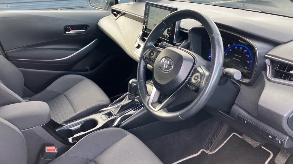 Toyota Corolla 1.8 VVT-i Hybrid Icon 5dr CVT Hybrid Hatchback - Image 12