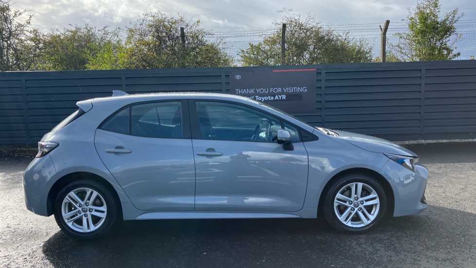 Toyota Corolla 1.8 VVT-i Hybrid Icon 5dr CVT Hybrid Hatchback - Image 23