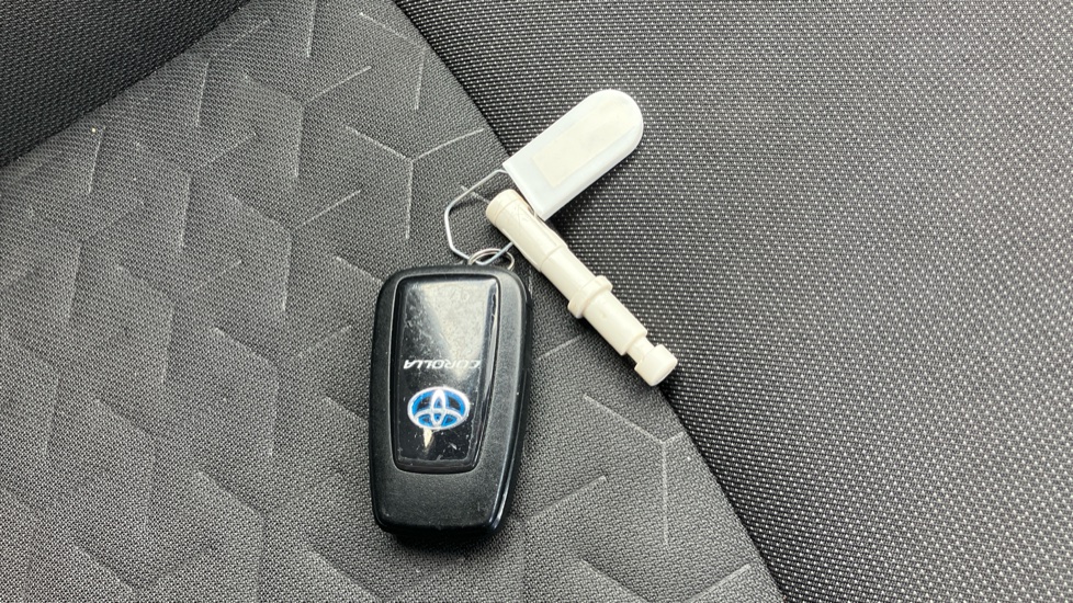 Toyota Corolla 1.8 VVT-i Hybrid Icon 5dr CVT Hybrid Hatchback - Image 28