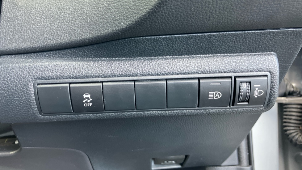 Toyota Corolla 1.8 VVT-i Hybrid Icon 5dr CVT Hybrid Hatchback - Image 33