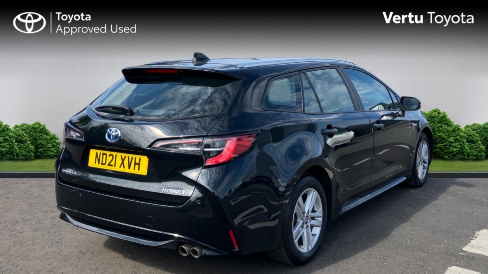Toyota Corolla 2.0 VVT-i Hybrid Icon Tech 5dr CVT Hybrid Estate - Image 2