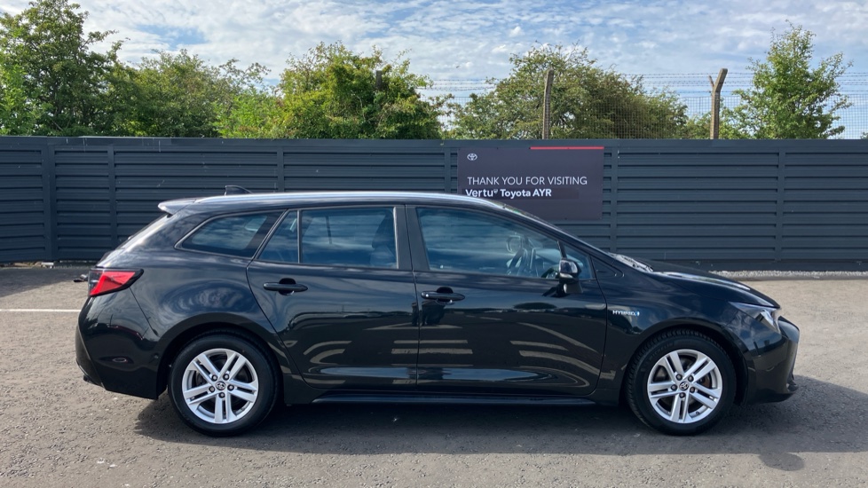 Toyota Corolla 2.0 VVT-i Hybrid Icon Tech 5dr CVT Hybrid Estate - Image 23