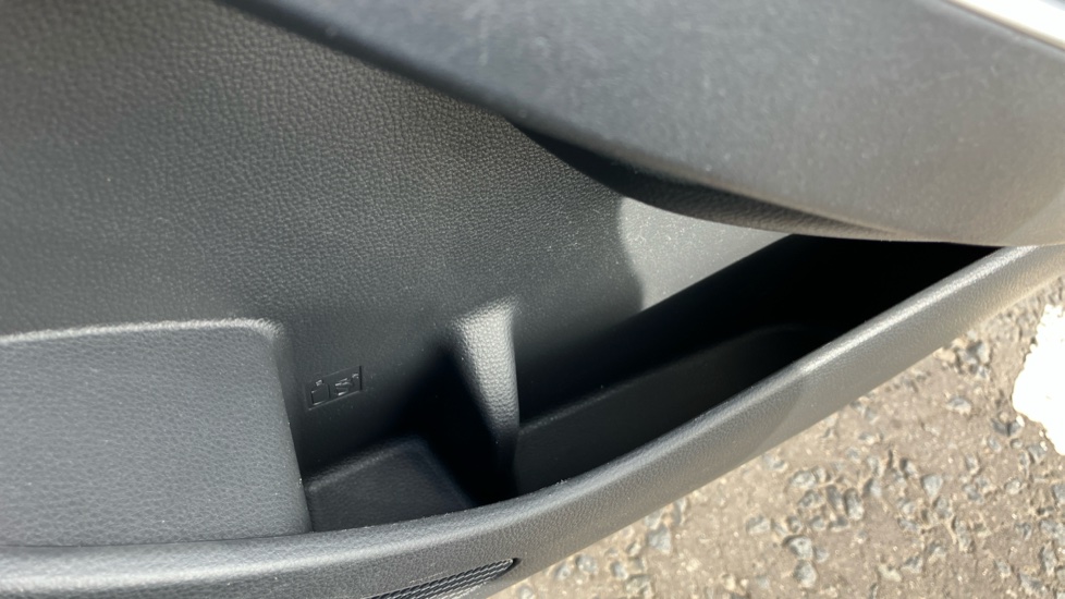Toyota Corolla 2.0 VVT-i Hybrid Icon Tech 5dr CVT Hybrid Estate - Image 45