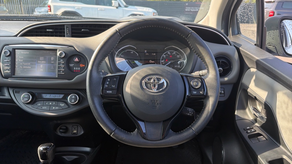 Toyota Yaris 1.5 Hybrid Icon Tech 5dr CVT Hybrid Hatchback - Image 7