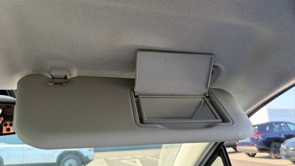 Toyota Yaris 1.5 Hybrid Icon Tech 5dr CVT Hybrid Hatchback - Image 36