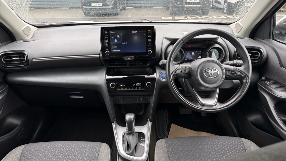Toyota Yaris Cross 1.5 Hybrid Icon 5dr CVT Hybrid Estate - Image 6