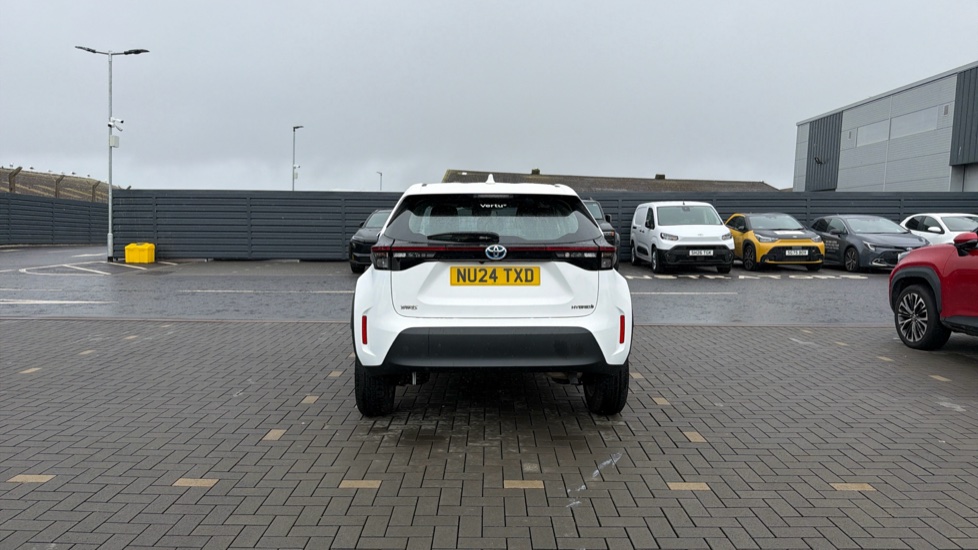 Toyota Yaris Cross 1.5 Hybrid Icon 5dr CVT Hybrid Estate - Image 26
