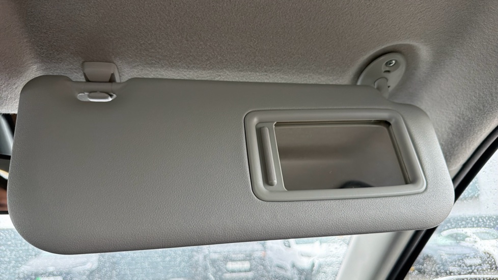 Toyota Yaris Cross 1.5 Hybrid Icon 5dr CVT Hybrid Estate - Image 41