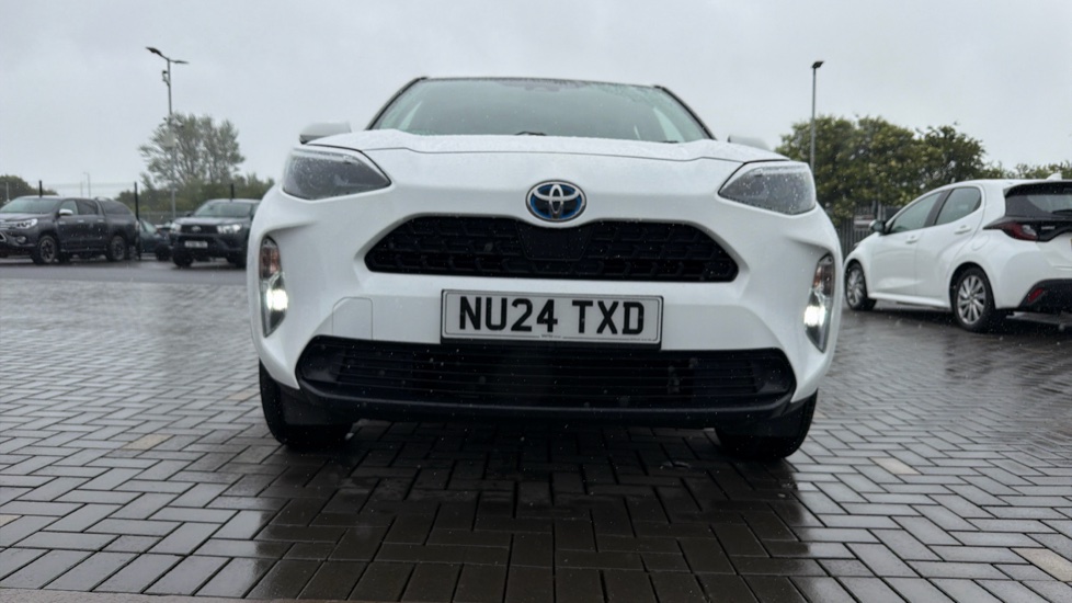 Toyota Yaris Cross 1.5 Hybrid Icon 5dr CVT Hybrid Estate - Image 50