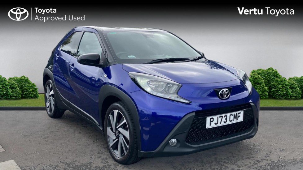 Toyota Aygo X 1.0 VVT-i Edge 5dr Auto Petrol Hatchback - Image 1