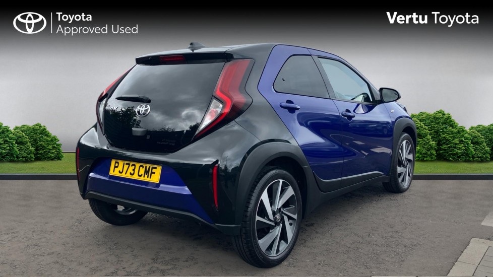 Toyota Aygo X 1.0 VVT-i Edge 5dr Auto Petrol Hatchback - Image 2