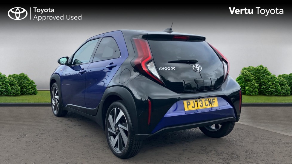 Toyota Aygo X 1.0 VVT-i Edge 5dr Auto Petrol Hatchback - Image 4