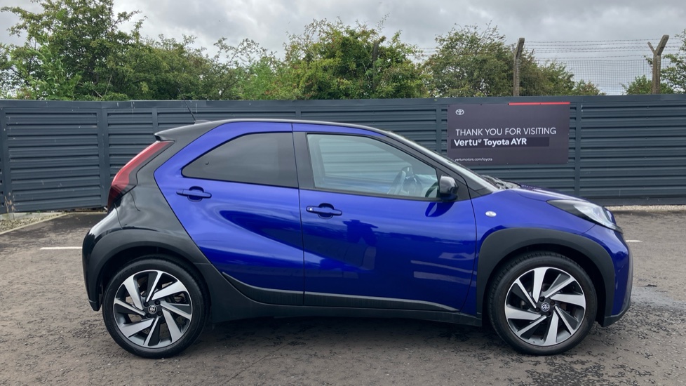 Toyota Aygo X 1.0 VVT-i Edge 5dr Auto Petrol Hatchback - Image 23