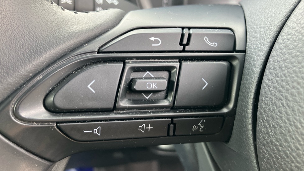 Toyota Aygo X 1.0 VVT-i Edge 5dr Auto Petrol Hatchback - Image 40