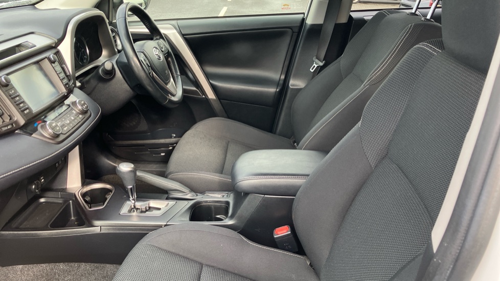 Toyota RAV4 2.5 VVT-i Hybrid Business Ed Plus TSS 5dr CVT 2WD Hybrid Estate - Image 5