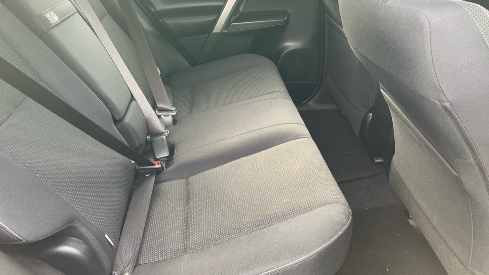 Toyota RAV4 2.5 VVT-i Hybrid Business Ed Plus TSS 5dr CVT 2WD Hybrid Estate - Image 8
