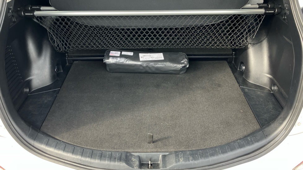 Toyota RAV4 2.5 VVT-i Hybrid Business Ed Plus TSS 5dr CVT 2WD Hybrid Estate - Image 13