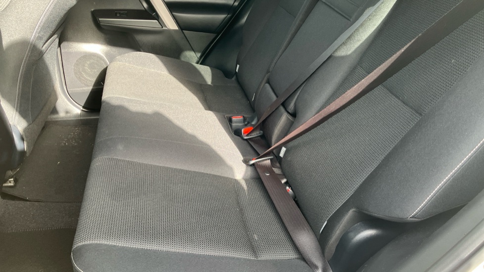 Toyota RAV4 2.5 VVT-i Hybrid Business Ed Plus TSS 5dr CVT 2WD Hybrid Estate - Image 15