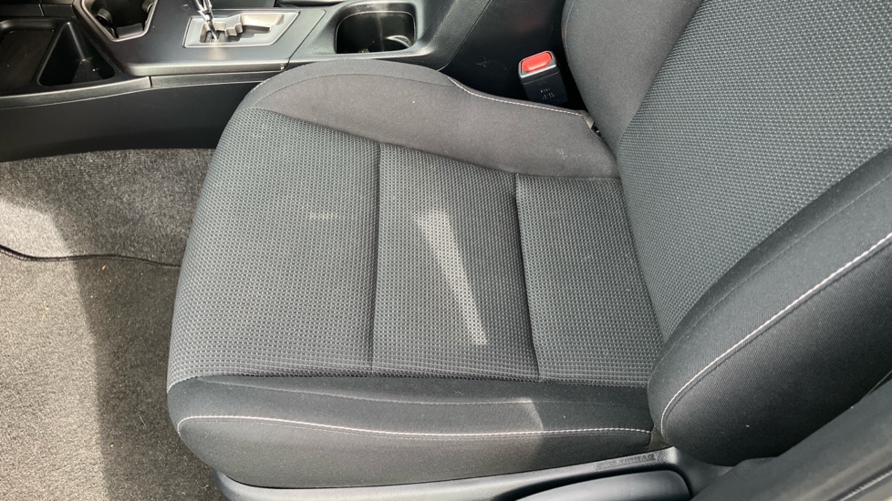 Toyota RAV4 2.5 VVT-i Hybrid Business Ed Plus TSS 5dr CVT 2WD Hybrid Estate - Image 17