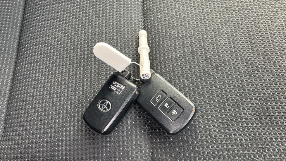 Toyota RAV4 2.5 VVT-i Hybrid Business Ed Plus TSS 5dr CVT 2WD Hybrid Estate - Image 28