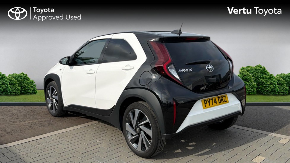 Toyota Aygo X 1.0 VVT-i Edge 5dr Petrol Hatchback - Image 4