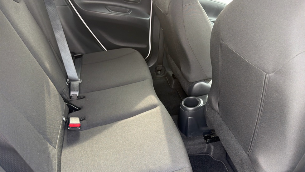 Toyota Aygo X 1.0 VVT-i Edge 5dr Petrol Hatchback - Image 8