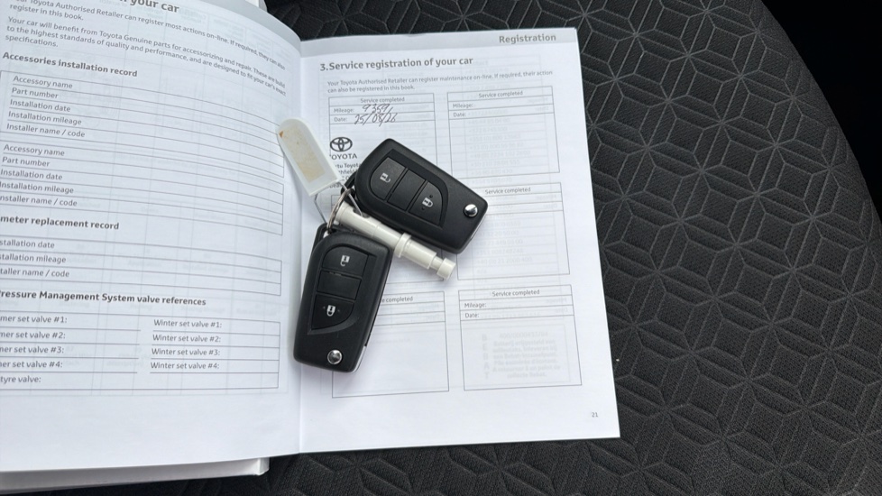 Toyota Aygo X 1.0 VVT-i Edge 5dr Petrol Hatchback - Image 28