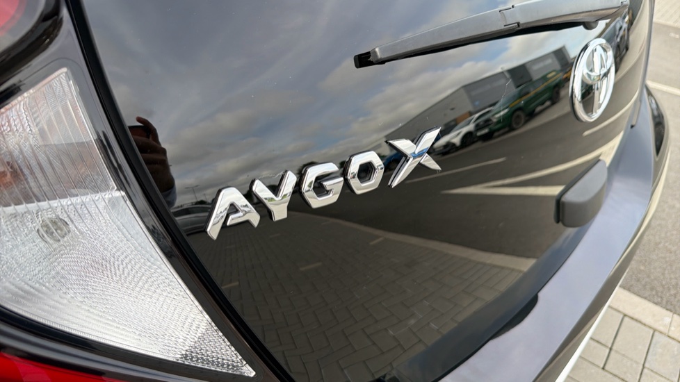 Toyota Aygo X 1.0 VVT-i Edge 5dr Petrol Hatchback - Image 45