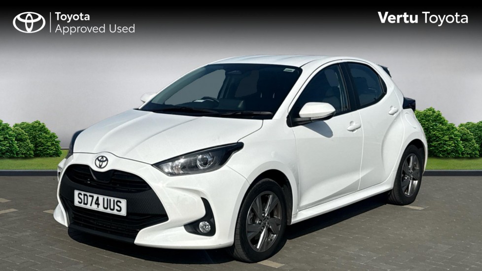 Toyota Yaris 1.5 Hybrid Icon 5dr CVT Hybrid Hatchback - Image 3