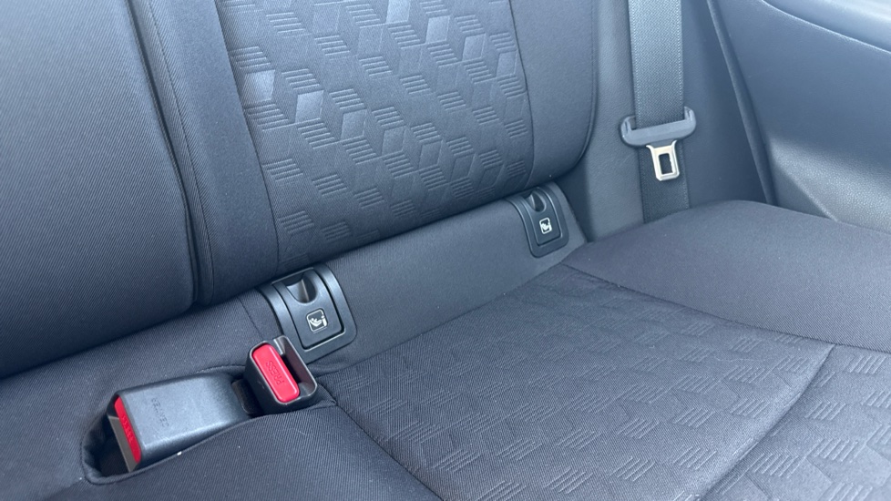 Toyota Yaris 1.5 Hybrid Icon 5dr CVT Hybrid Hatchback - Image 14