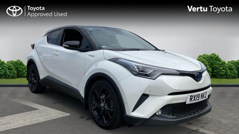 Toyota C-HR 1.8 Hybrid Dynamic 5dr CVT Hybrid Hatchback - Image 1