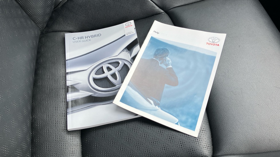 Toyota C-HR 1.8 Hybrid Dynamic 5dr CVT Hybrid Hatchback - Image 27