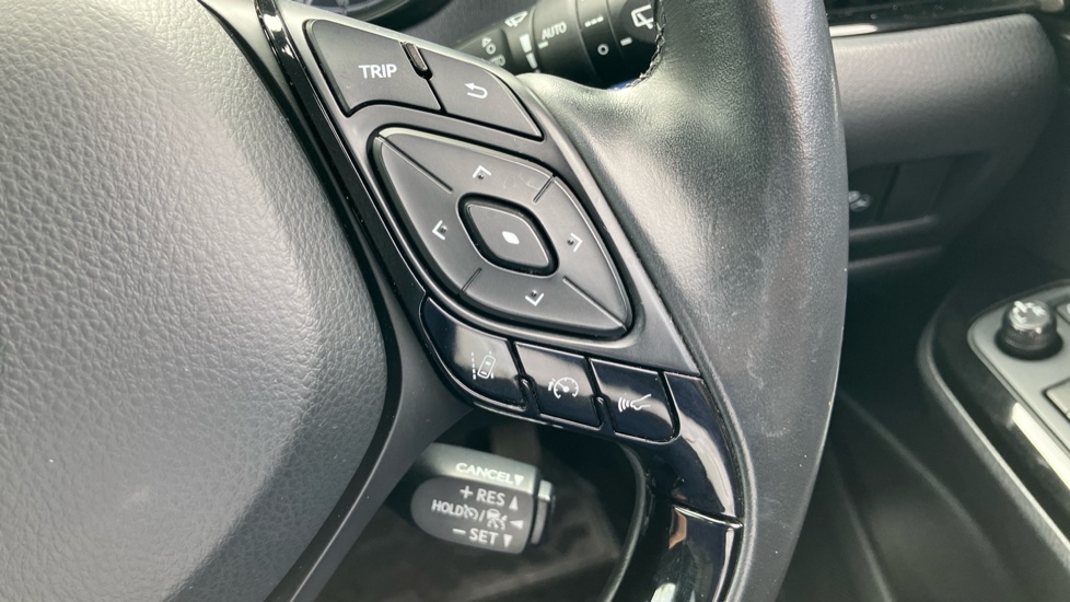 Toyota C-HR 1.8 Hybrid Dynamic 5dr CVT Hybrid Hatchback - Image 35